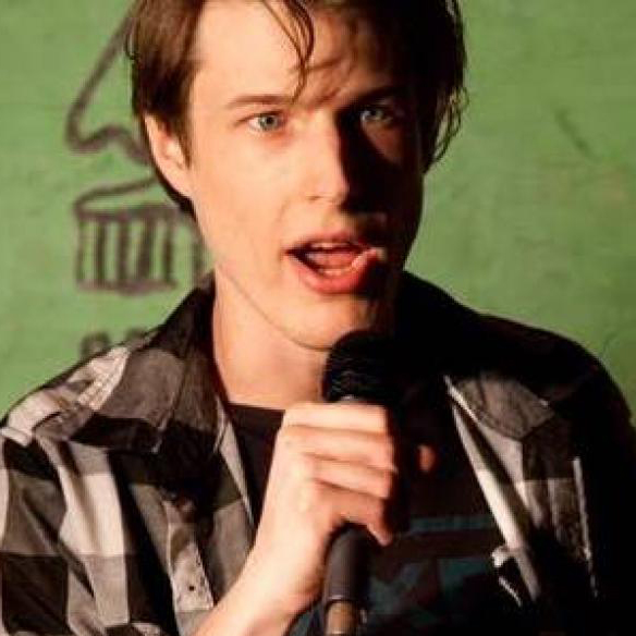 Photo of Dustin Hanson