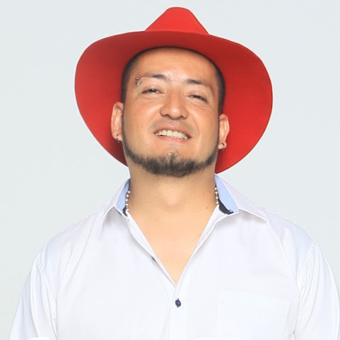 headshot of comedian from Colombia, Jorge Torres El Diablo