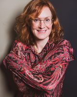 Photo of comedian Jess Salomon.